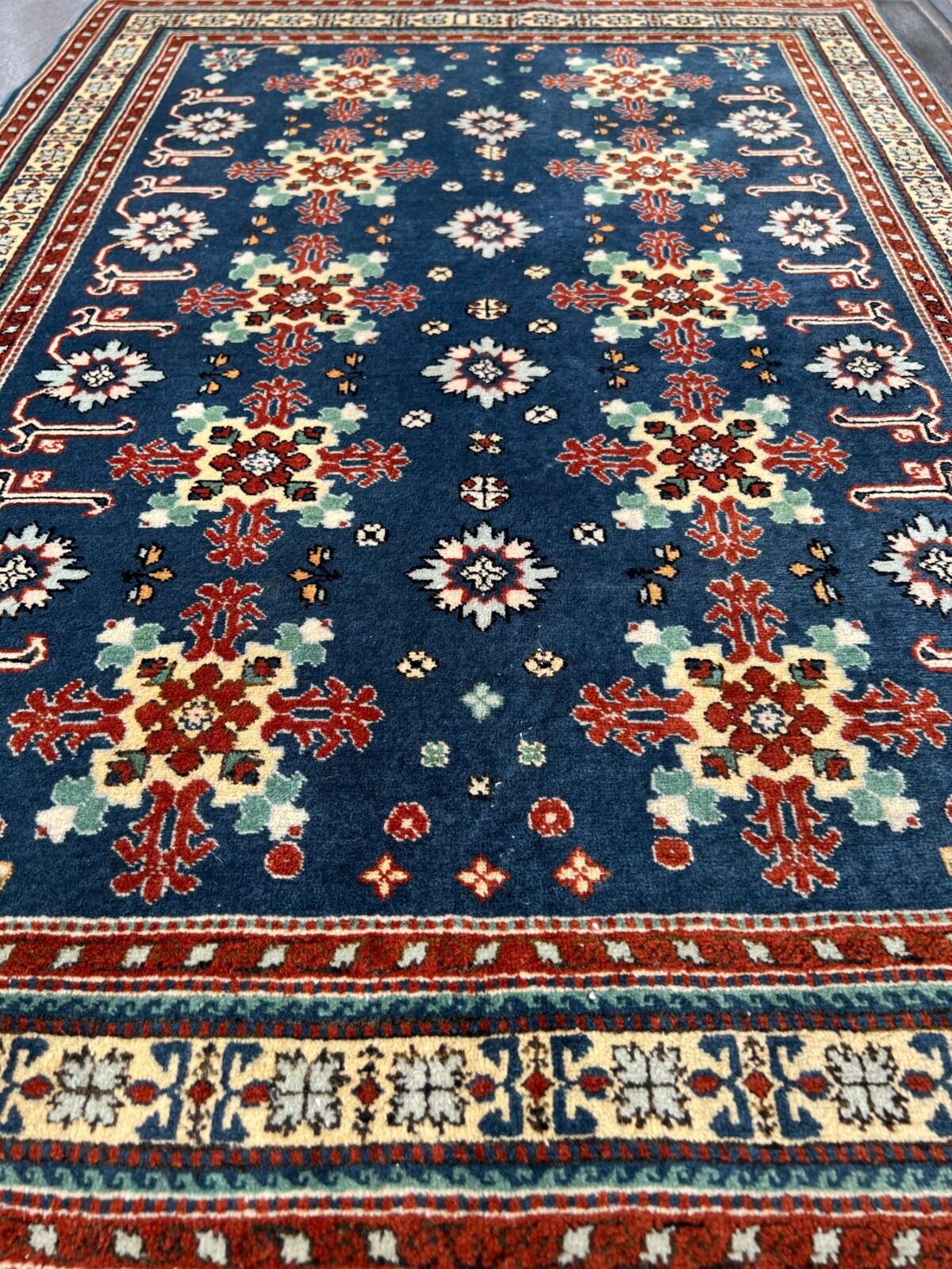 Amir Carpet | Handmade Persian Rugs & Kilims